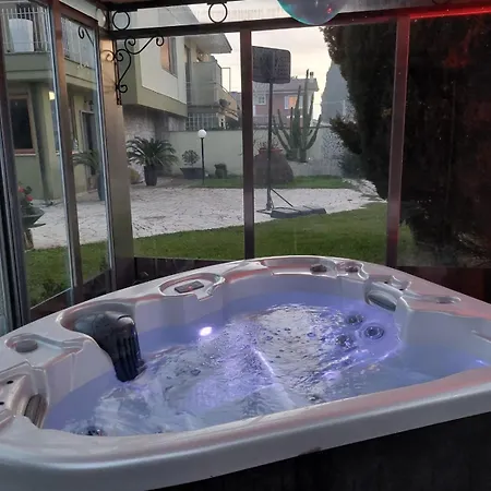 Villa Con Piscina Privata Anzio