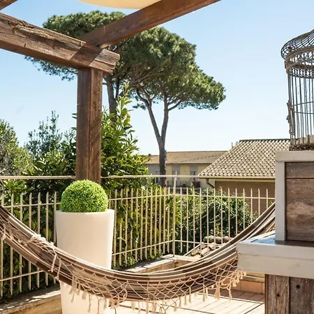 Con Piscina Privata